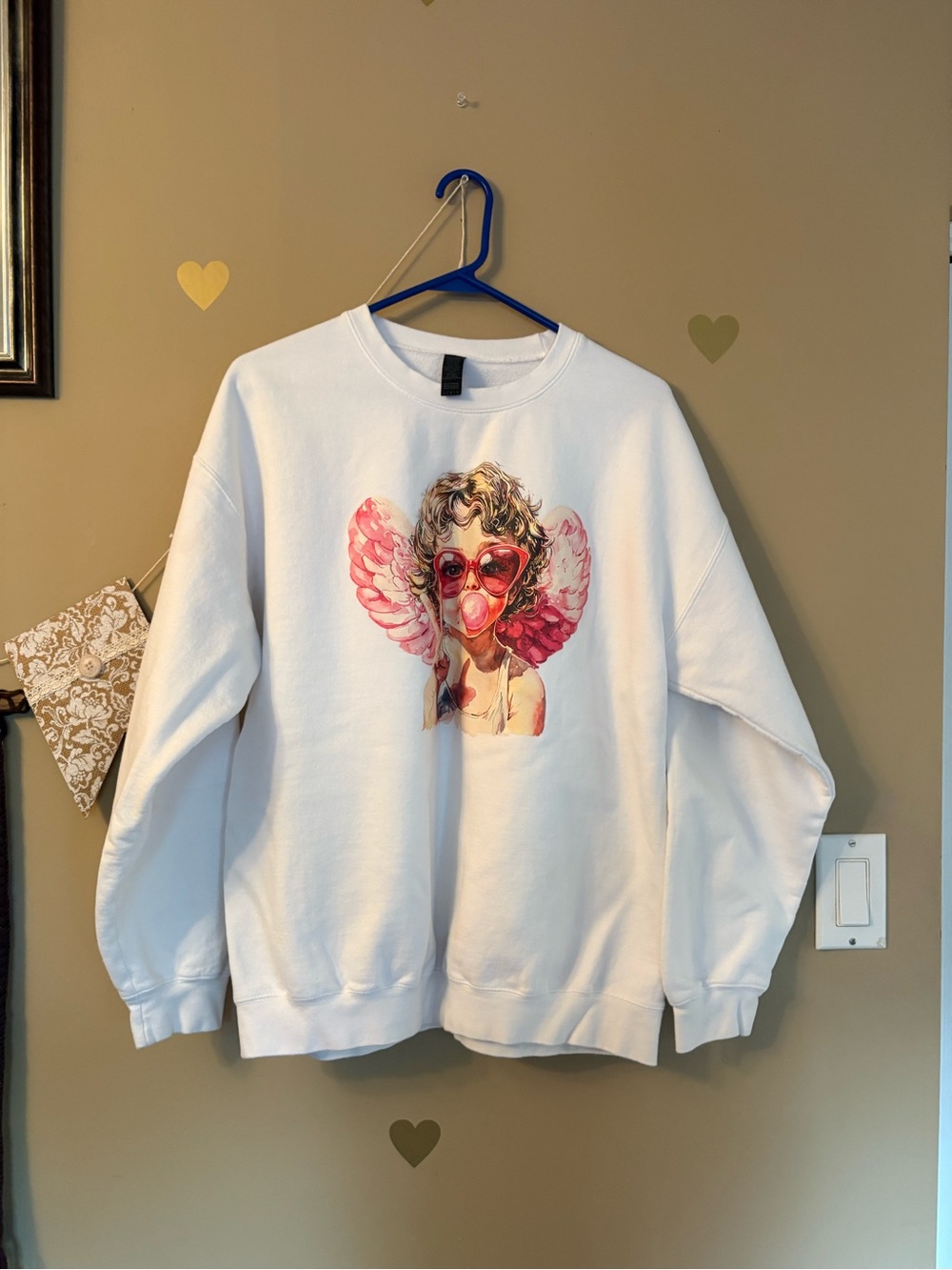 Graphic Angel Cherub Bubblegum Pink Sunglasses Sweatshirt White Size Large - Picture 2 of 12